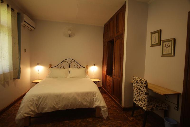 Boulevard Inn Mt Meru image