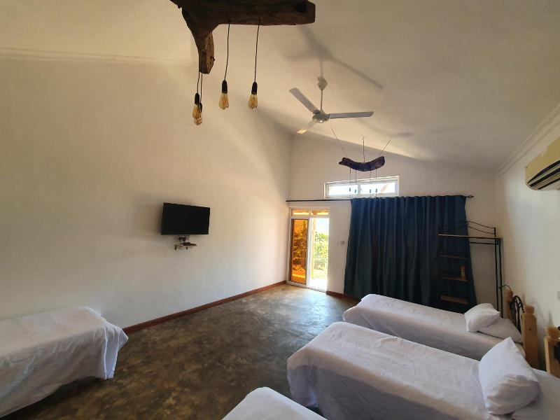 Boulevard Inn Mt Meru image