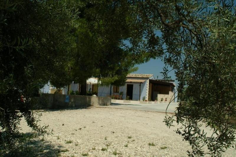 Terre Iblee Resort image