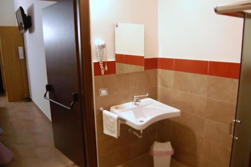 Terre Iblee Resort image