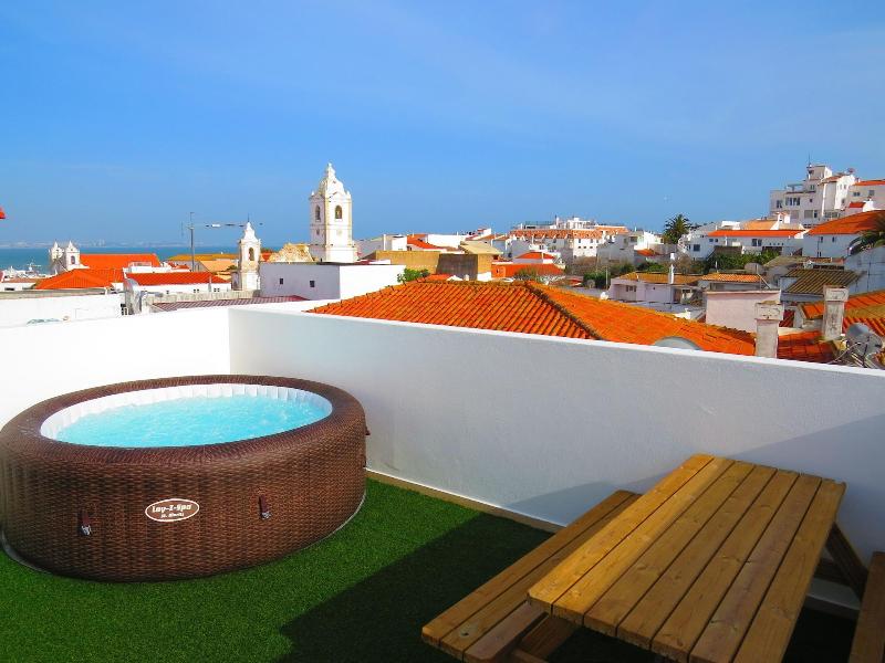 The 17 Hostel image