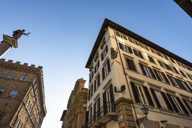 Parione Uno image