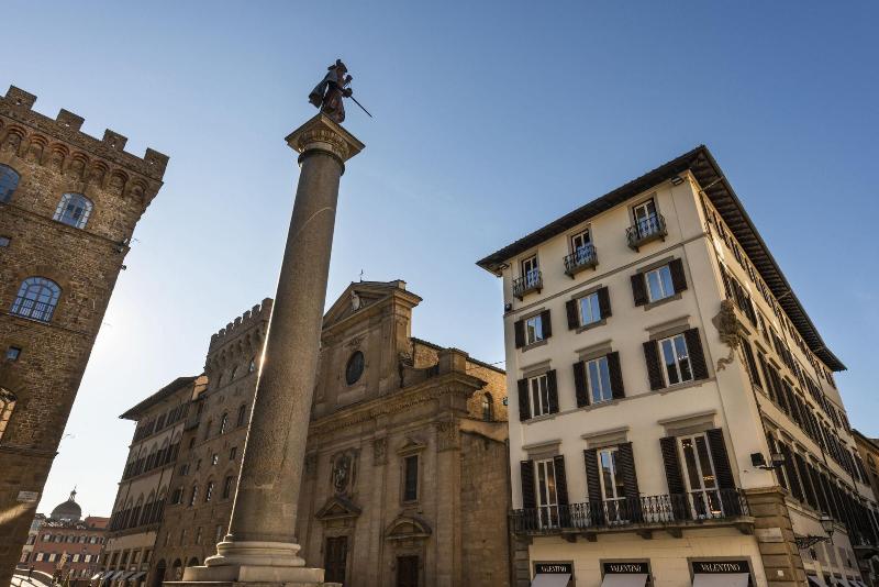 Parione Uno image