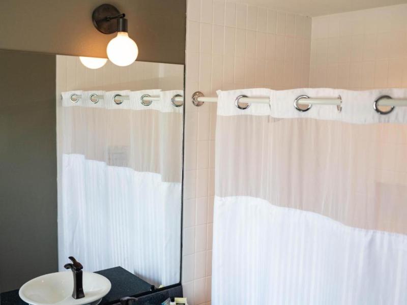 The Oxbow Hotel image