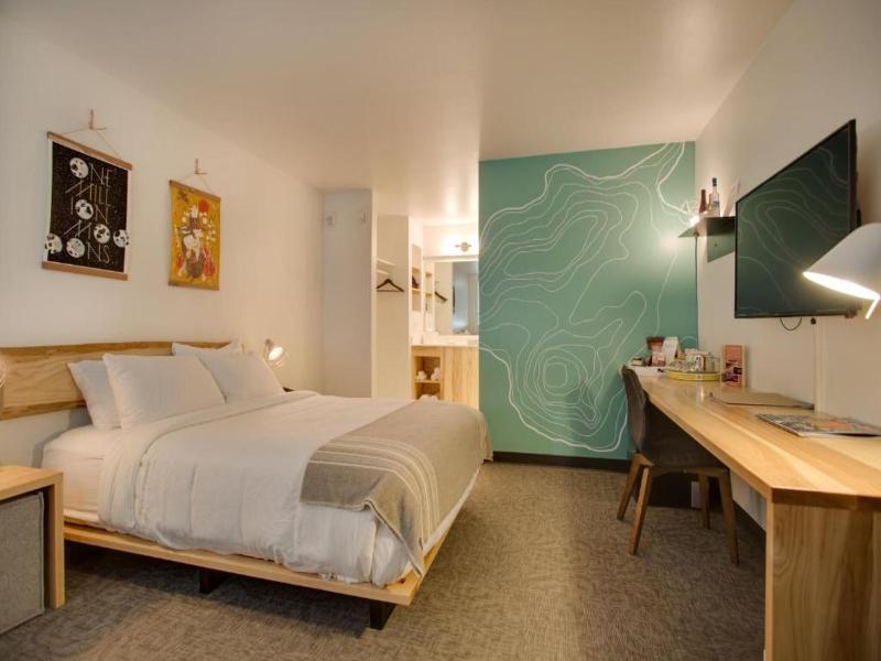 The Oxbow Hotel image