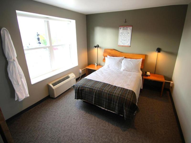 The Oxbow Hotel image