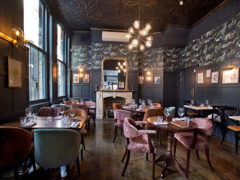 The Clerk & Well Pub & Rooms image