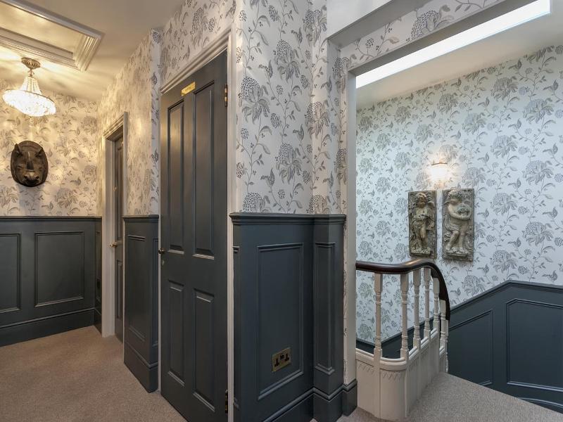 The Clerk & Well Pub & Rooms image