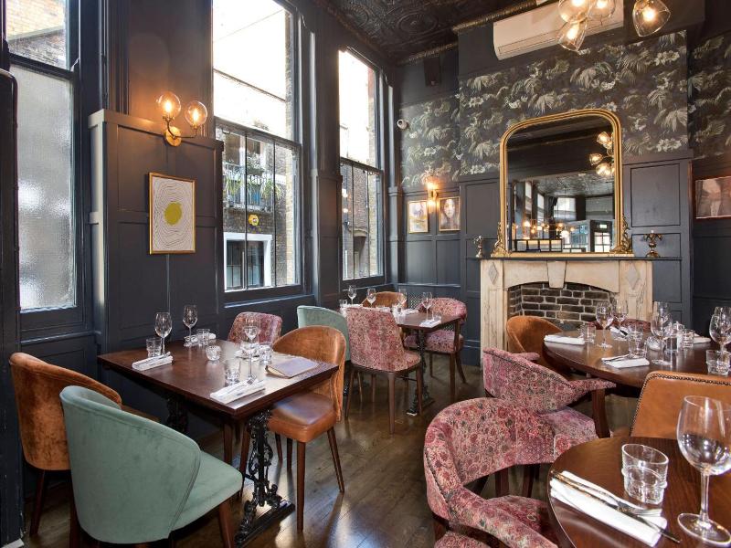 The Clerk & Well Pub & Rooms image