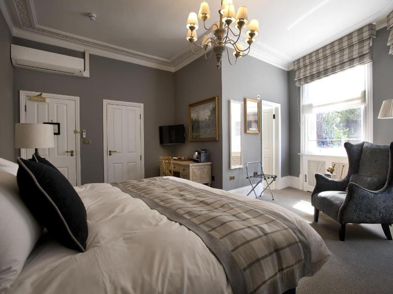 The Clerk & Well Pub & Rooms image