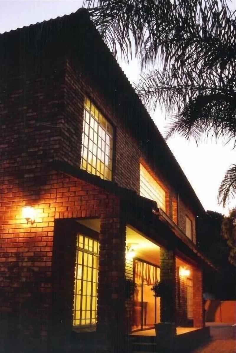 Falling Feather Inn — general view