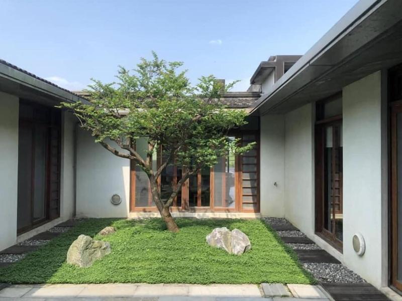 Chang House image