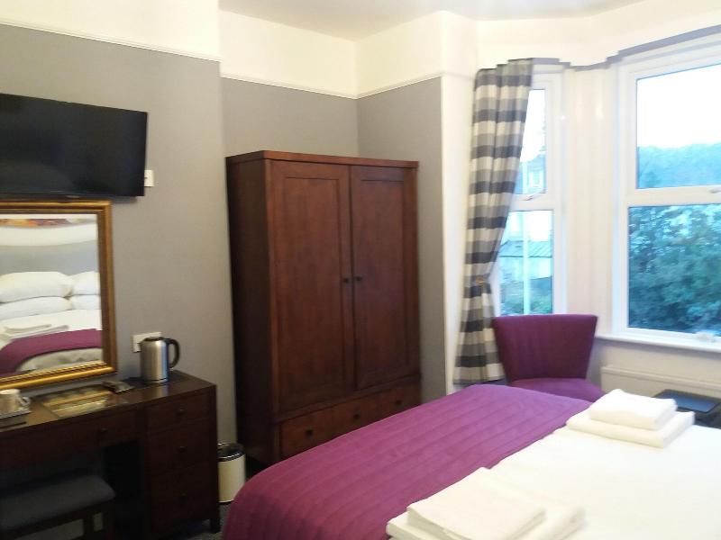 The Groveside Guest House image