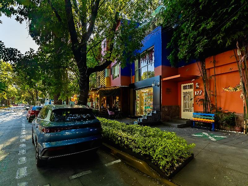 Casa Anzures Suites image