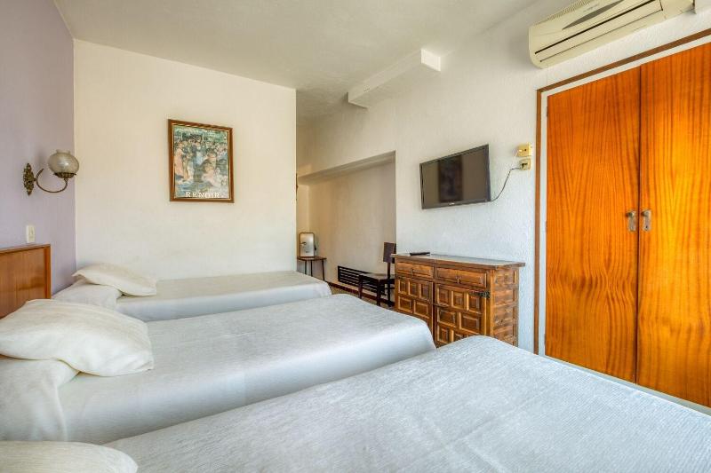 Hostal El Roser image
