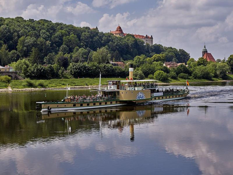 Hotel Elbparadies image