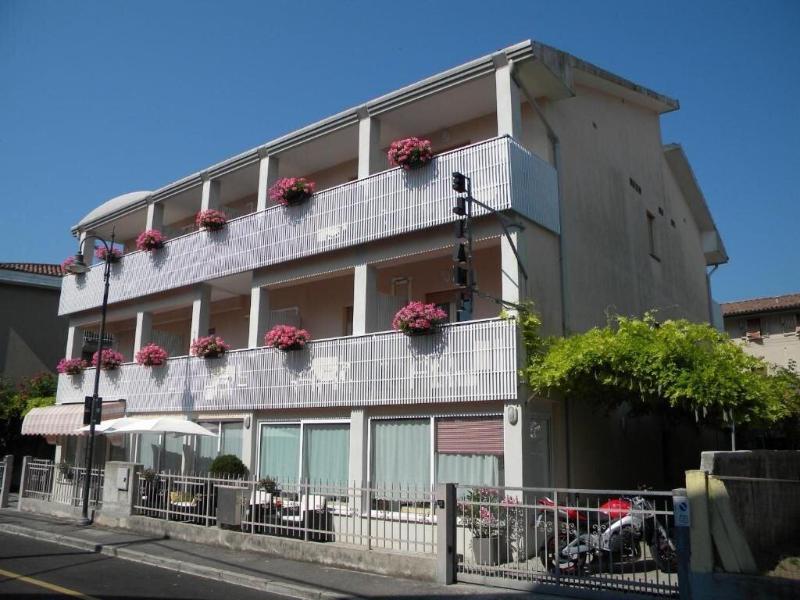 Hotel Eliani image