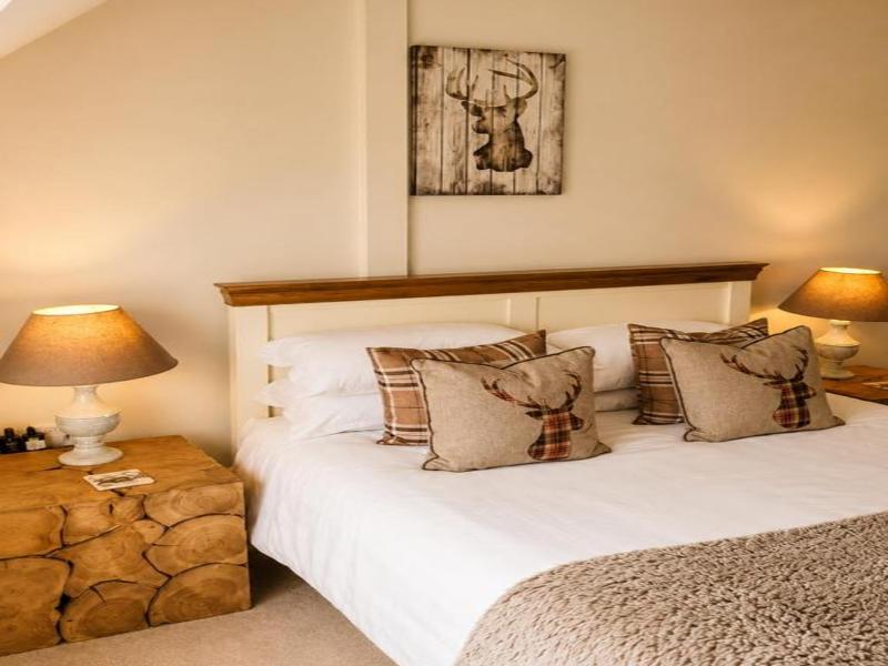 The Lodge at Broadway image