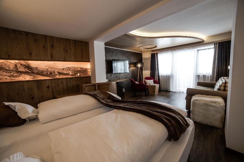 Hotel Freina image