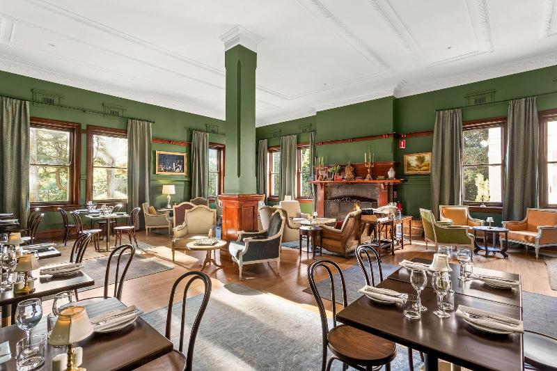 The Robertson Hotel image