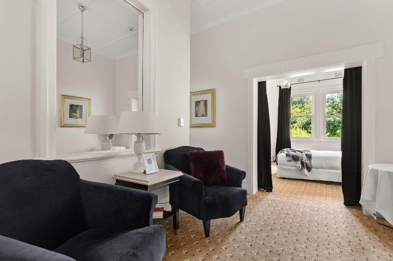 The Robertson Hotel image