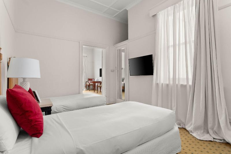 The Robertson Hotel image