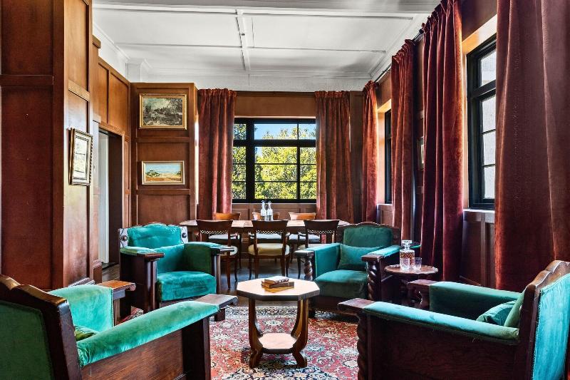 The Robertson Hotel image