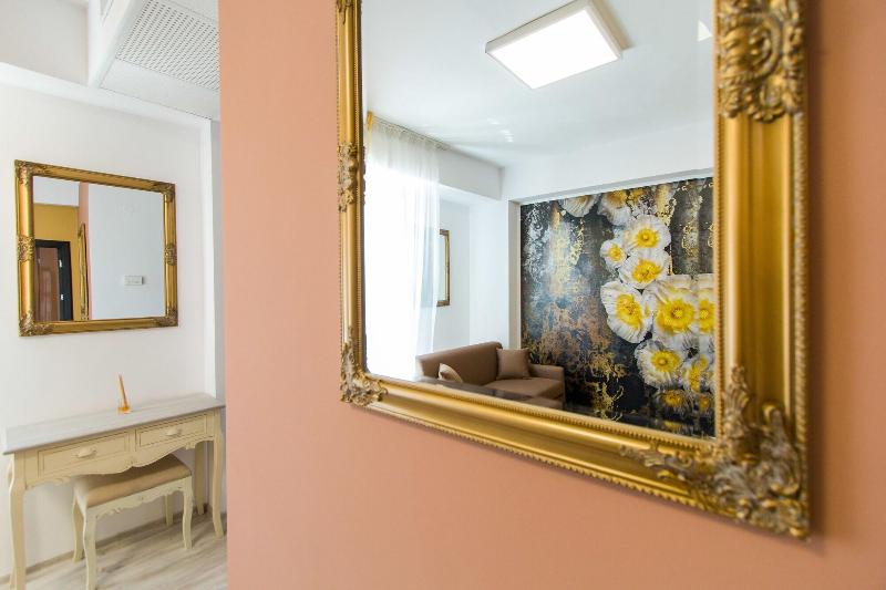 Evianne Boutique Hotel image