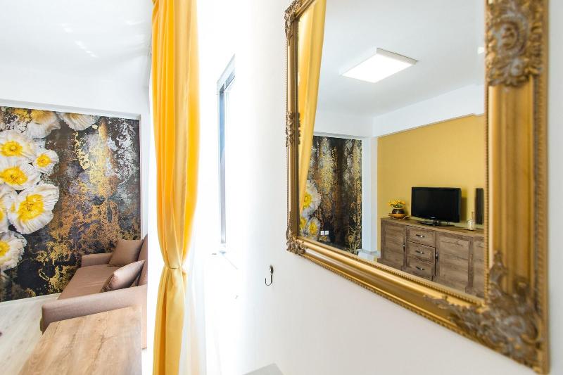 Evianne Boutique Hotel image