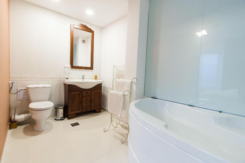Evianne Boutique Hotel image