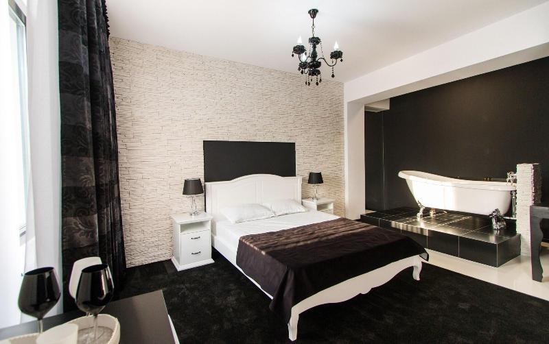 Evianne Boutique Hotel image