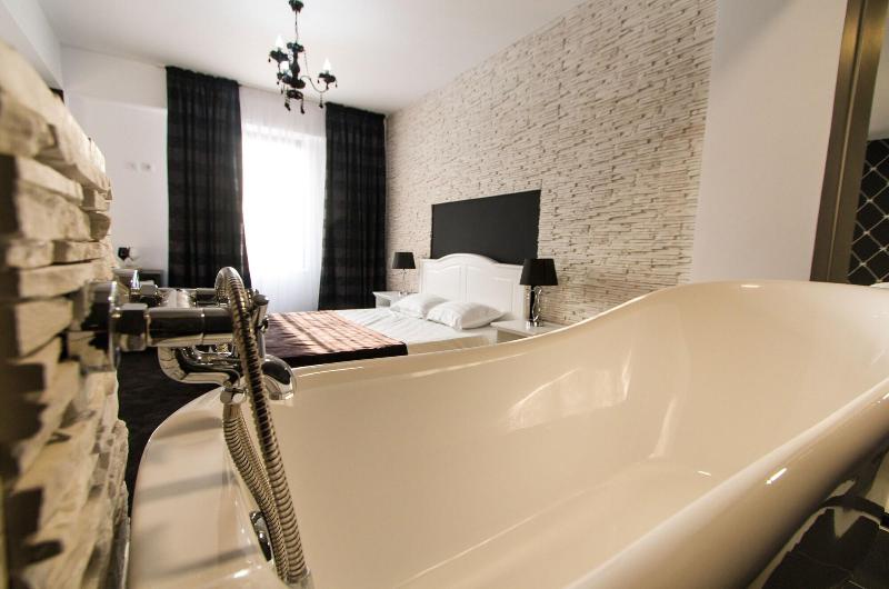 Evianne Boutique Hotel image