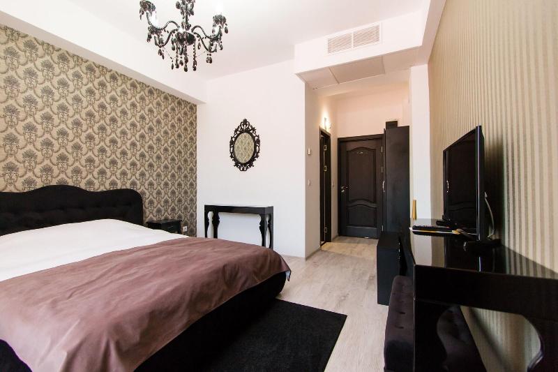 Evianne Boutique Hotel image