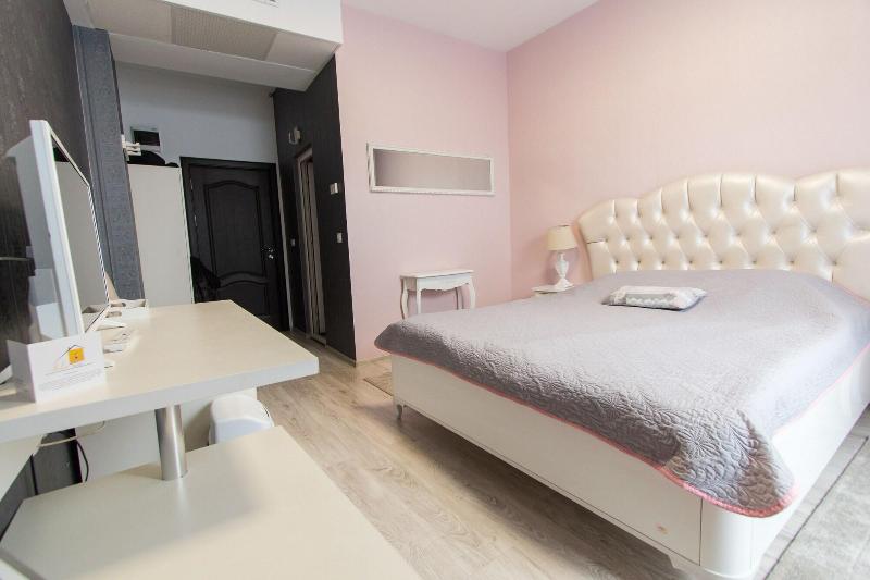 Evianne Boutique Hotel image