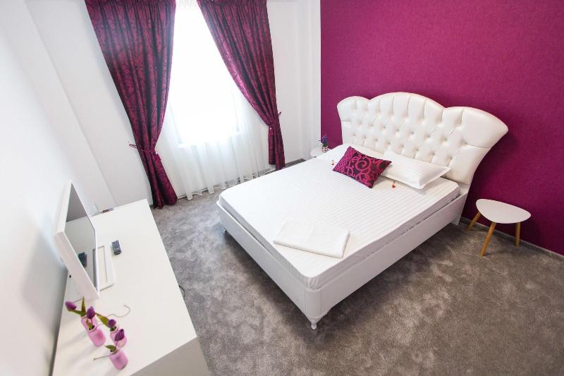 Evianne Boutique Hotel image