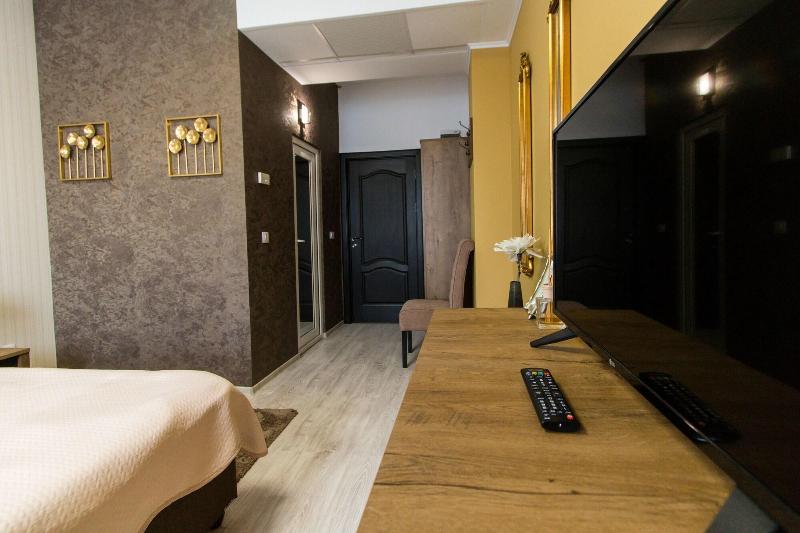 Evianne Boutique Hotel image