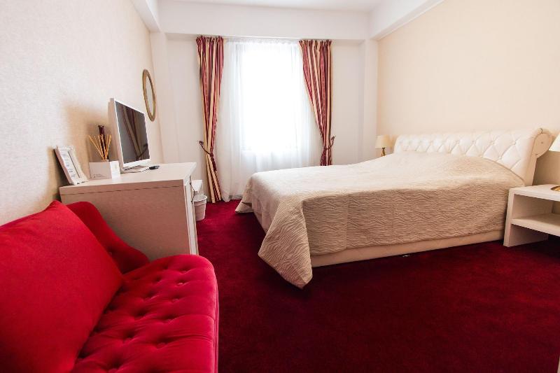Evianne Boutique Hotel image