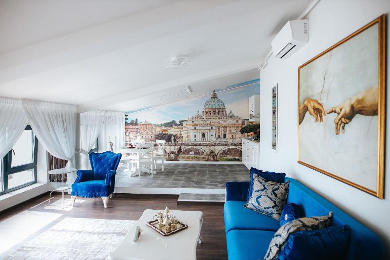 Evianne Boutique Hotel image