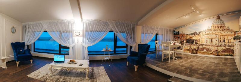 Evianne Boutique Hotel image