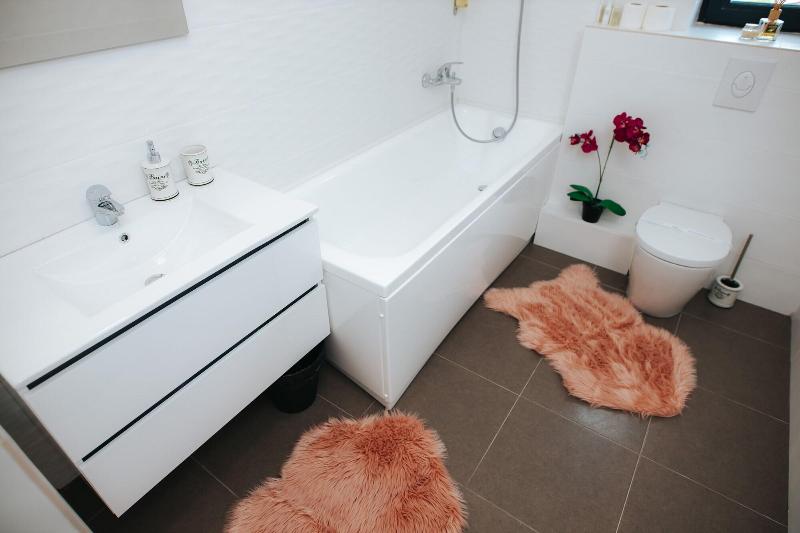 Evianne Boutique Hotel image