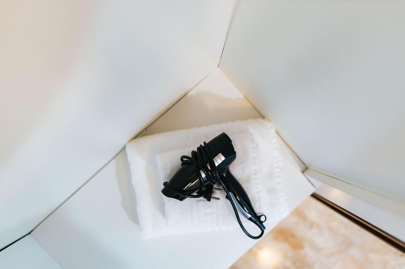 Evianne Boutique Hotel image