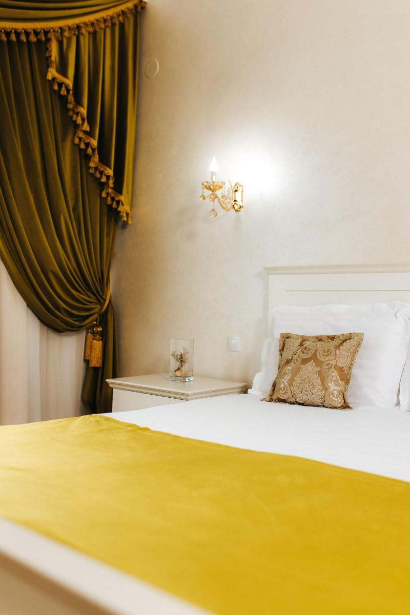 Evianne Boutique Hotel image