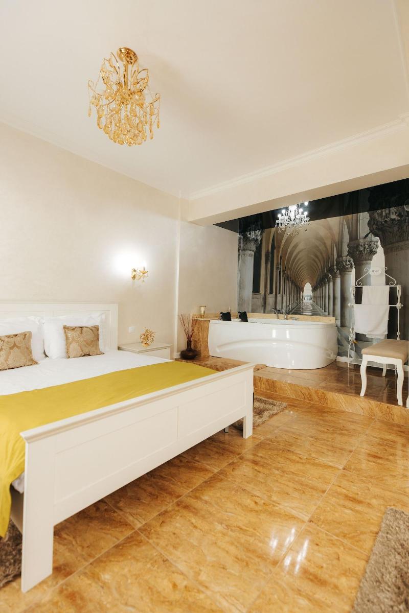 Evianne Boutique Hotel image