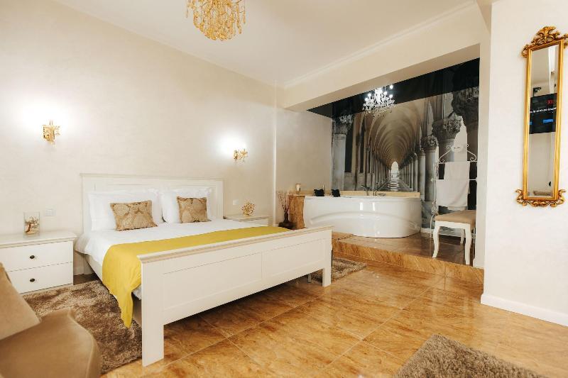 Evianne Boutique Hotel image