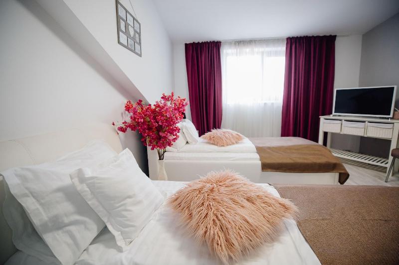 Evianne Boutique Hotel image