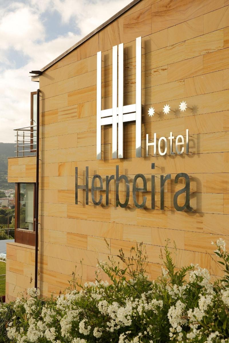Hotel Herbeira image