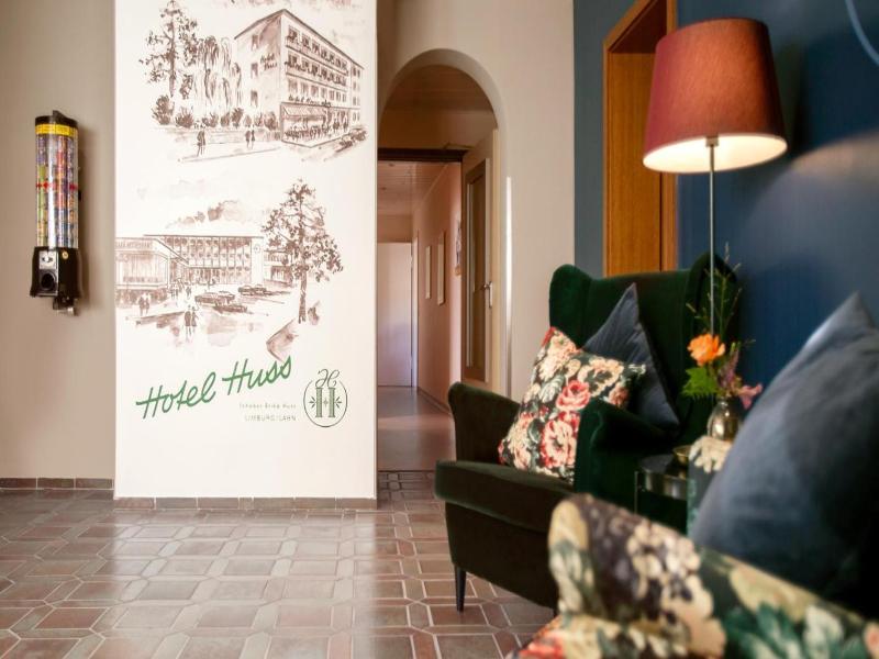 Hotel Huss image