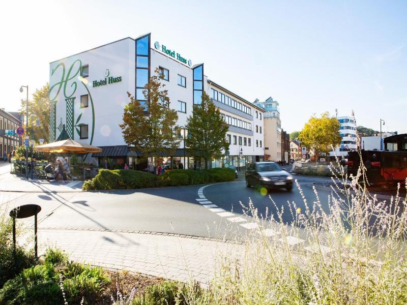 Hotel Huss image