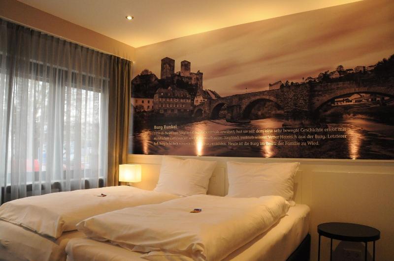 Hotel Huss image