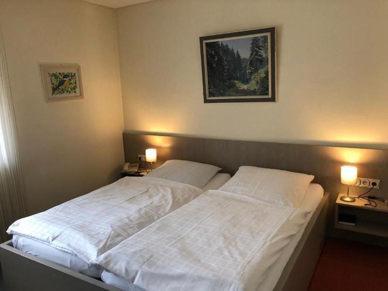 Hotel Huss image